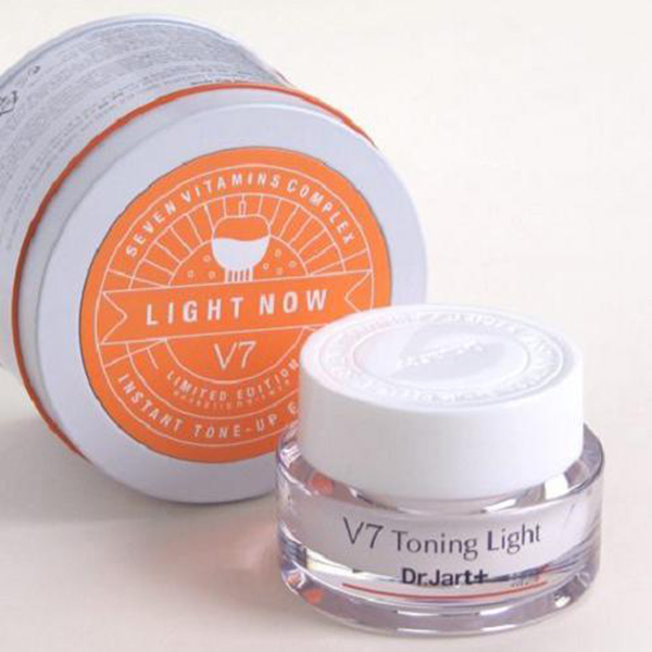 Kem Dưỡng Trắng V7 Toning Light 50ml